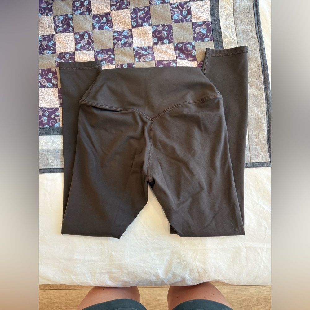 KW x Cleo Harper Brown Form Leggings - Picture 9 of 10